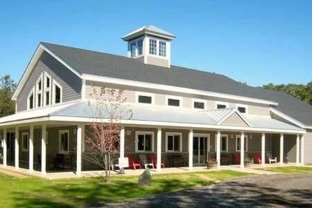 Spacious Upstairs 1Bed- Walking Distance To Beach Outlet Mall Michigan City Εξωτερικό φωτογραφία