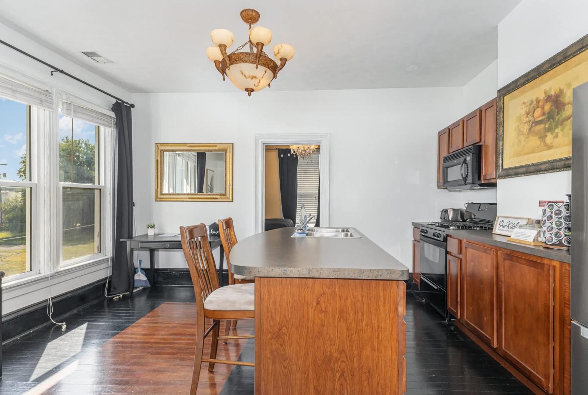 Spacious Upstairs 1Bed- Walking Distance To Beach Outlet Mall Michigan City Εξωτερικό φωτογραφία